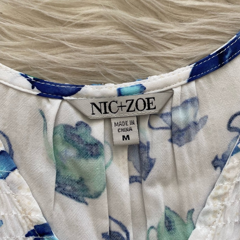 Nic+Zoe White Blue Teapot Print V-Neck Tank Top Shirt - Picture 10 of 10